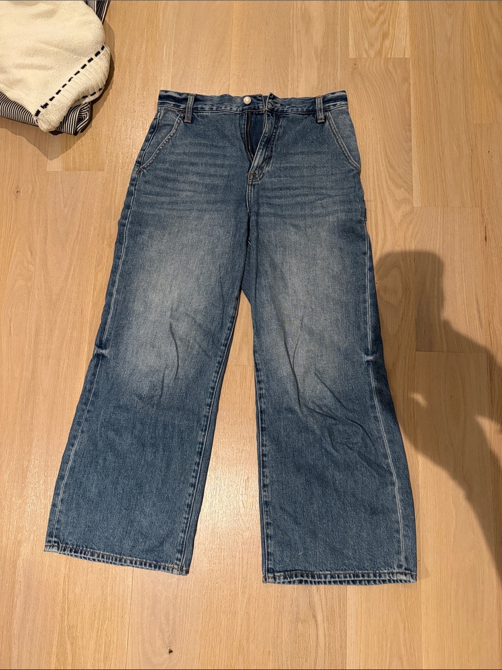 Cropped Wide-Leg Jeans